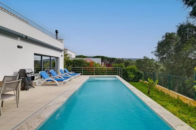 4 soveværelse Villa til salg i Santa Cristina d'Aro med swimmingpool garage - € 599.000 (Ref: 9599360)