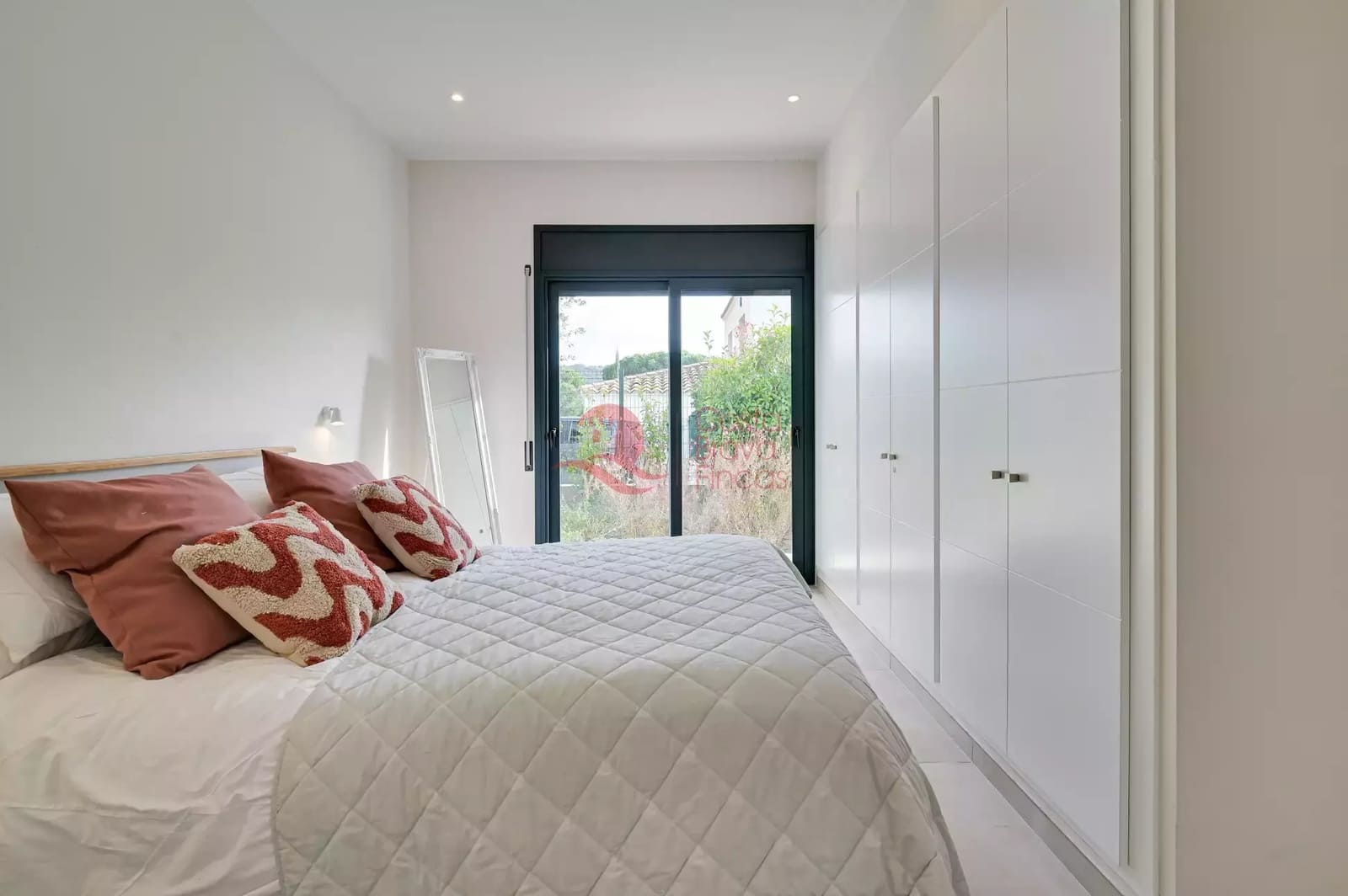 4 soveværelse Villa til salg i Santa Cristina d'Aro med swimmingpool garage - € 599.000 (Ref: 9599360)