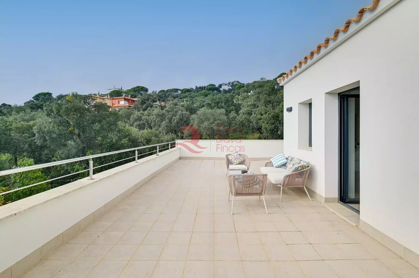 4 soveværelse Villa til salg i Santa Cristina d'Aro med swimmingpool garage - € 599.000 (Ref: 9599360)