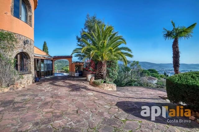 5 bedroom Villa for sale in Calonge i Sant Antoni with pool garage - € 875,000 (Ref: 9701488)