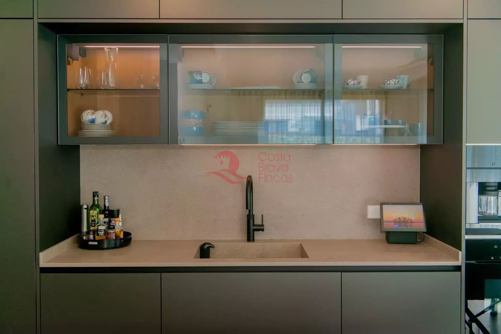 3 sypialnia Apartament na sprzedaż w S'Agaro z basenem garażem - 795 000 € (Ref: 9711821)