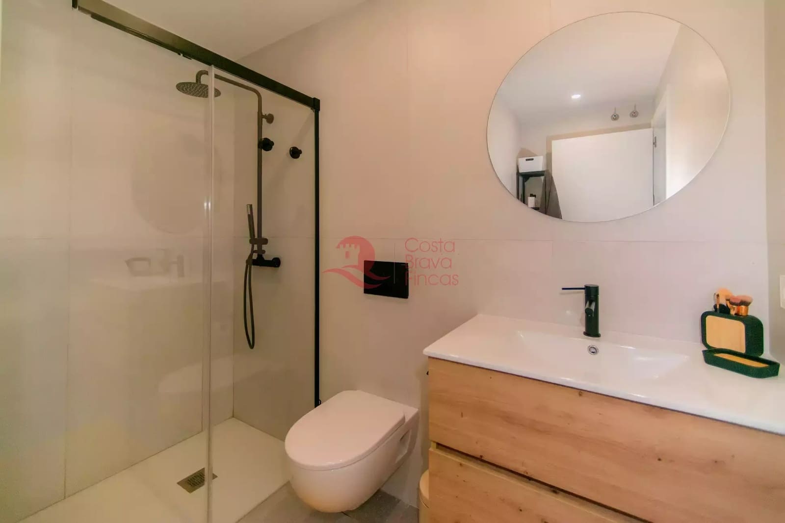 3 sypialnia Apartament na sprzedaż w S'Agaro z basenem garażem - 795 000 € (Ref: 9711821)