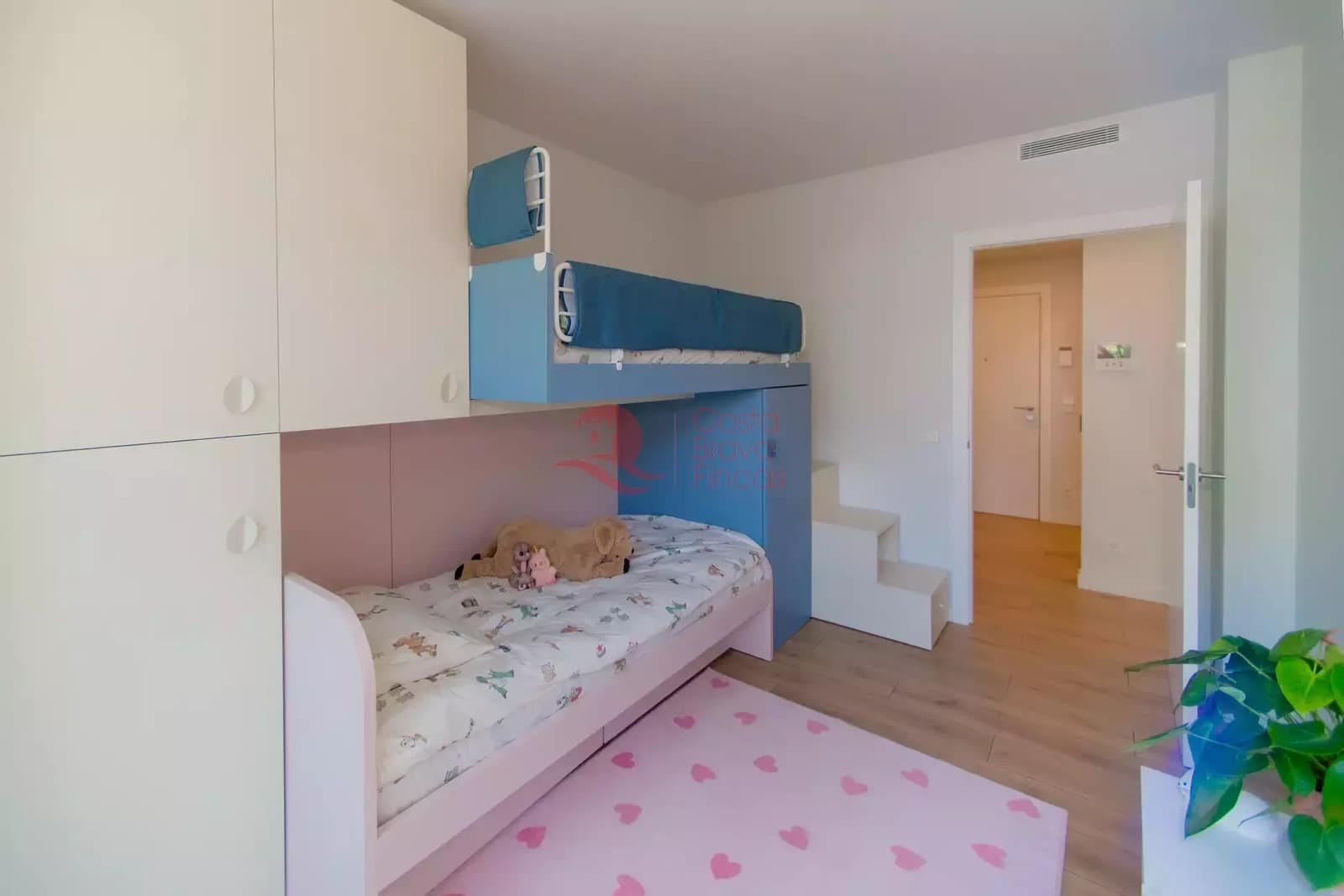 3 sypialnia Apartament na sprzedaż w S'Agaro z basenem garażem - 795 000 € (Ref: 9711821)