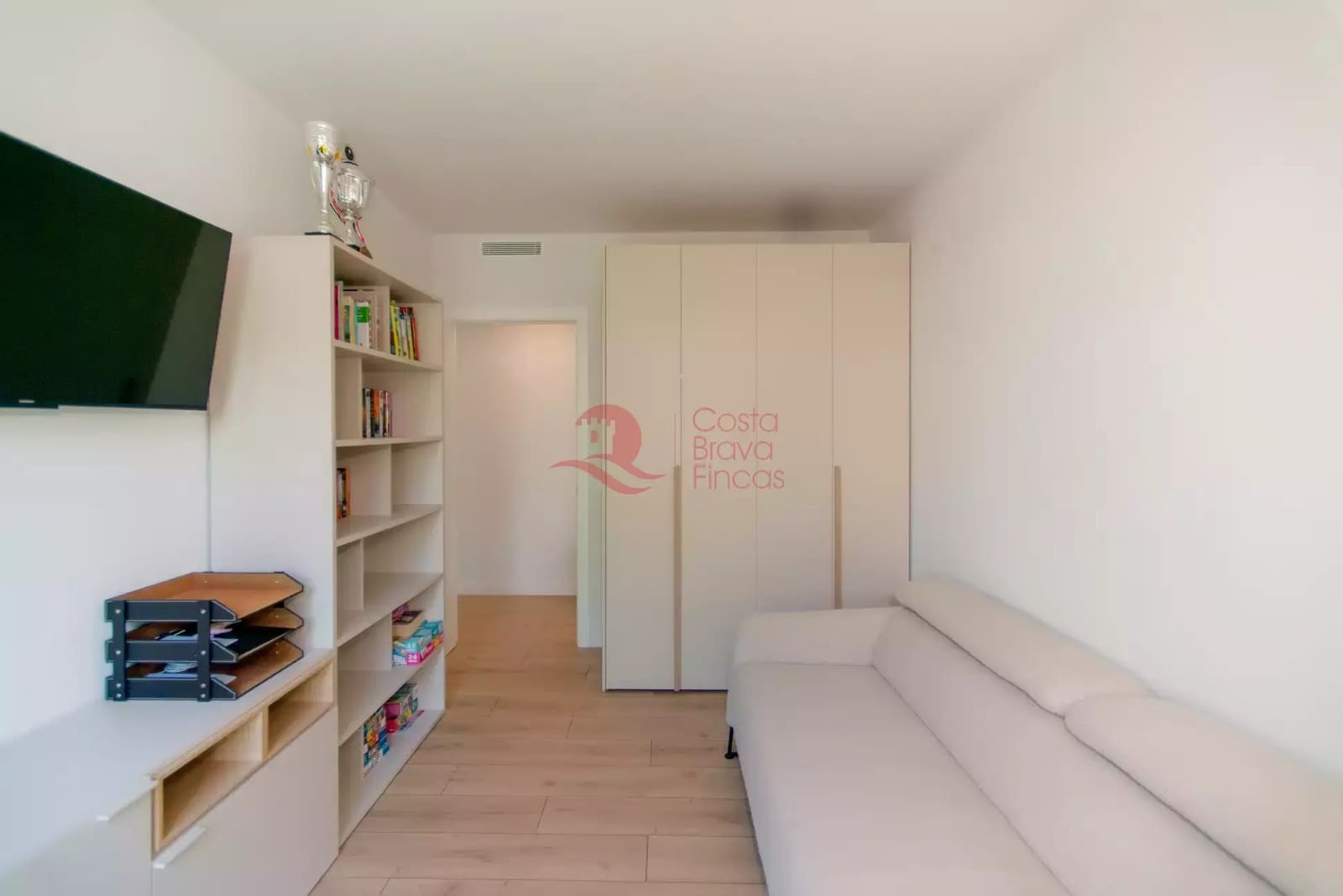 3 sypialnia Apartament na sprzedaż w S'Agaro z basenem garażem - 795 000 € (Ref: 9711821)