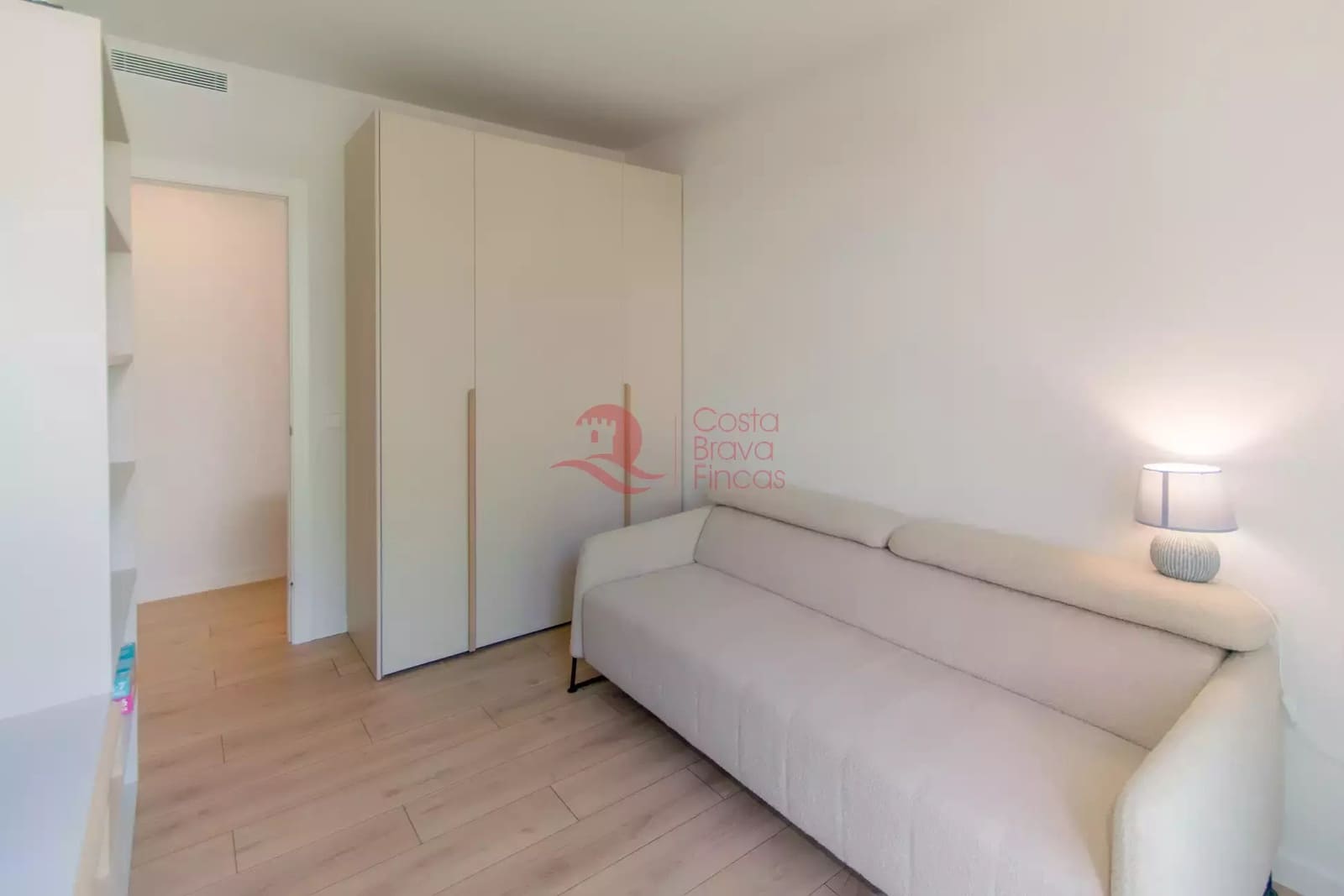 3 sypialnia Apartament na sprzedaż w S'Agaro z basenem garażem - 795 000 € (Ref: 9711821)