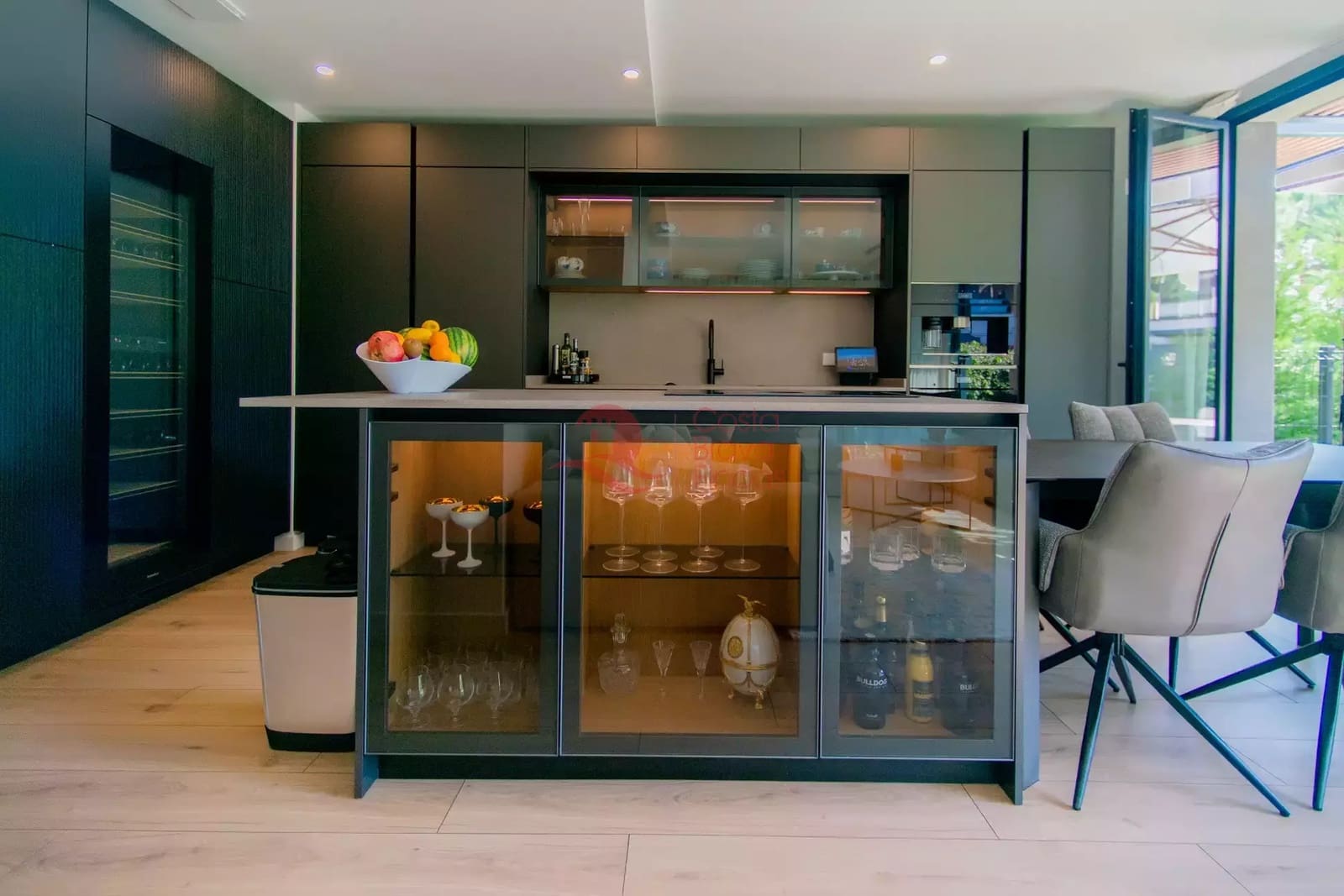 3 sypialnia Apartament na sprzedaż w S'Agaro z basenem garażem - 795 000 € (Ref: 9711821)