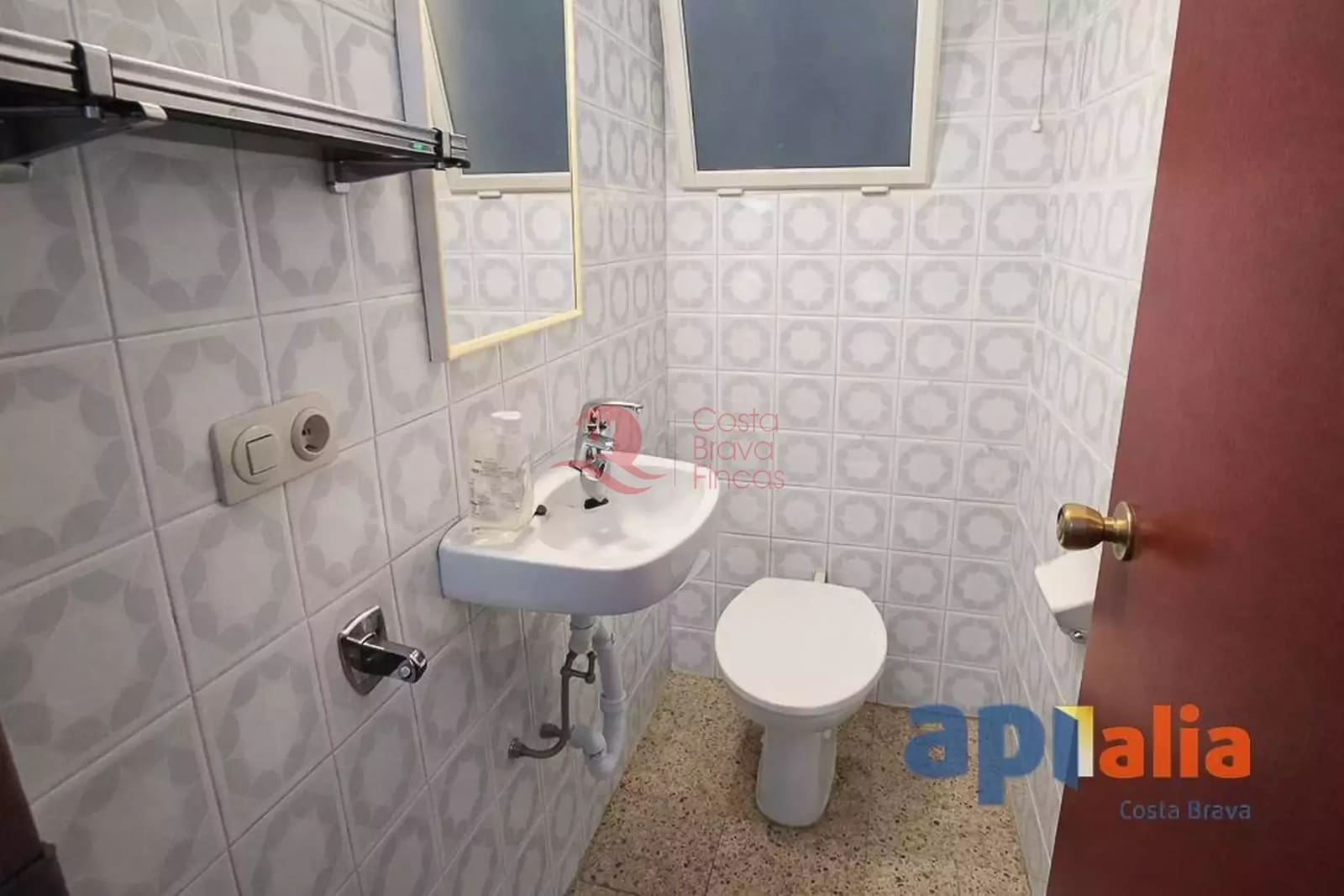 4 bedroom Apartment for sale in Palamos - € 350,000 (Ref: 9738381)