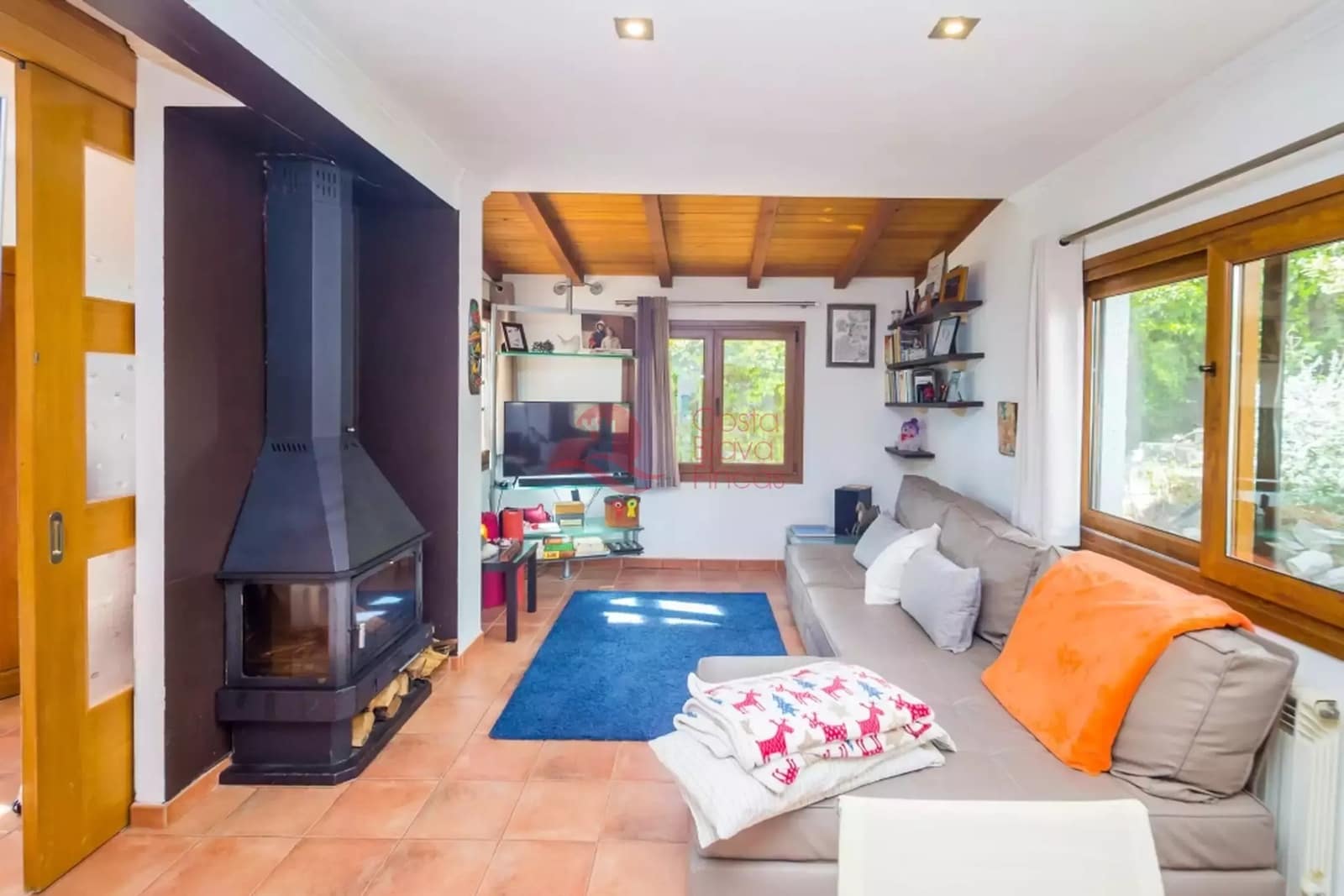 3 bedroom Apartment for sale in Santa Cristina d'Aro with garage - € 380,000 (Ref: 9738382)