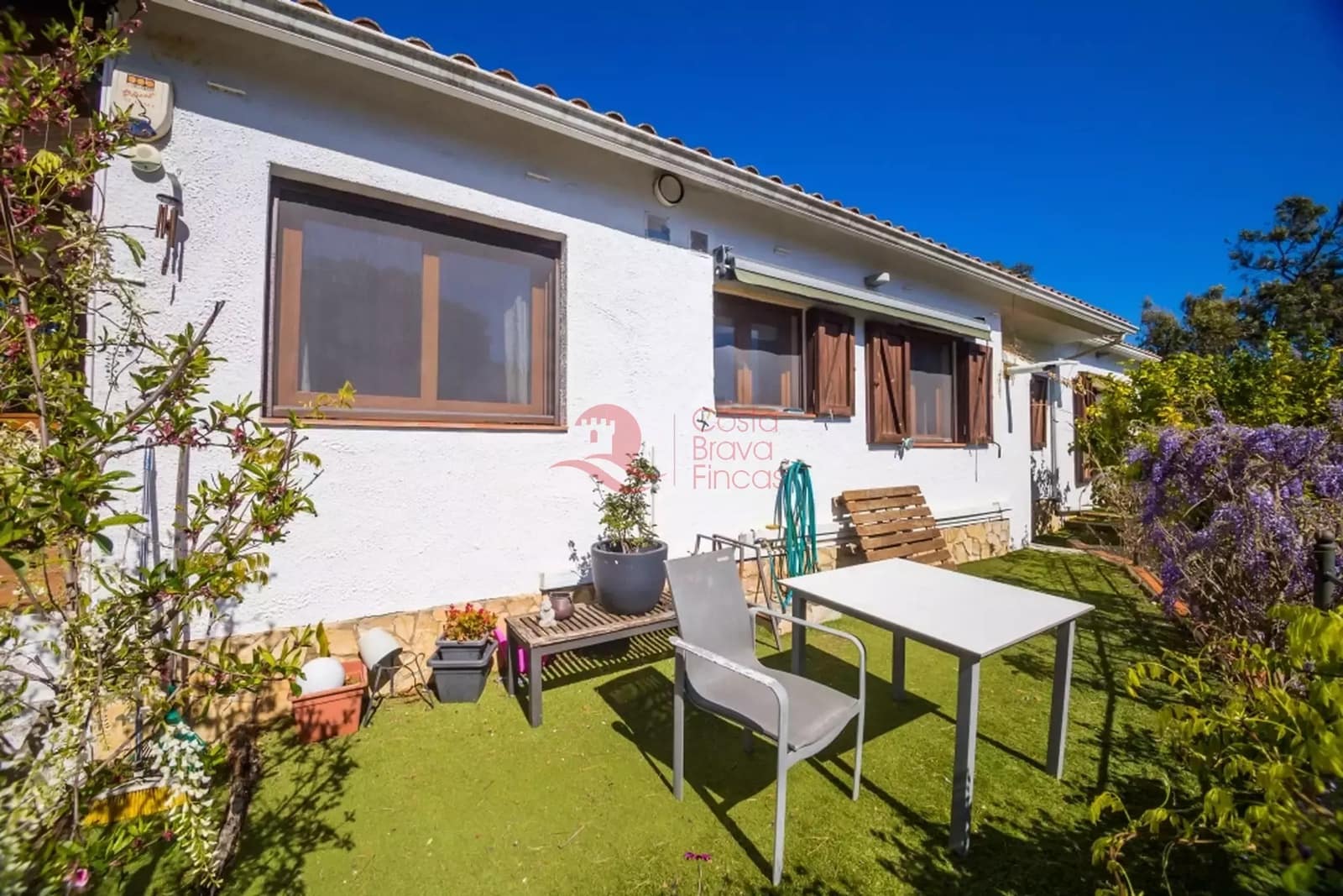 3 bedroom Apartment for sale in Santa Cristina d'Aro with garage - € 380,000 (Ref: 9738382)