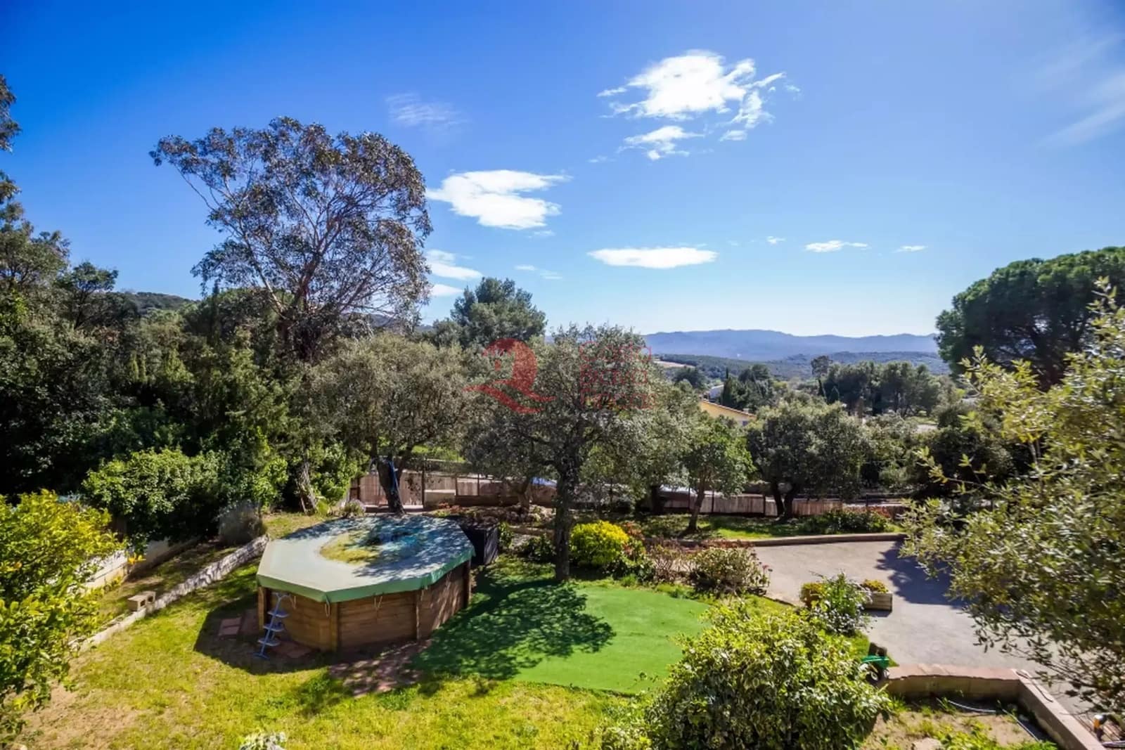 3 bedroom Apartment for sale in Santa Cristina d'Aro with garage - € 380,000 (Ref: 9738382)