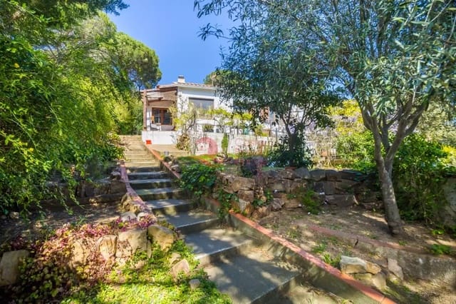 3 camera da letto Appartamento in vendita in Santa Cristina d'Aro con garage - 380.000 € (Rif: 9738382)