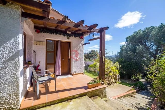 3 camera da letto Appartamento in vendita in Santa Cristina d'Aro con garage - 380.000 € (Rif: 9738382)