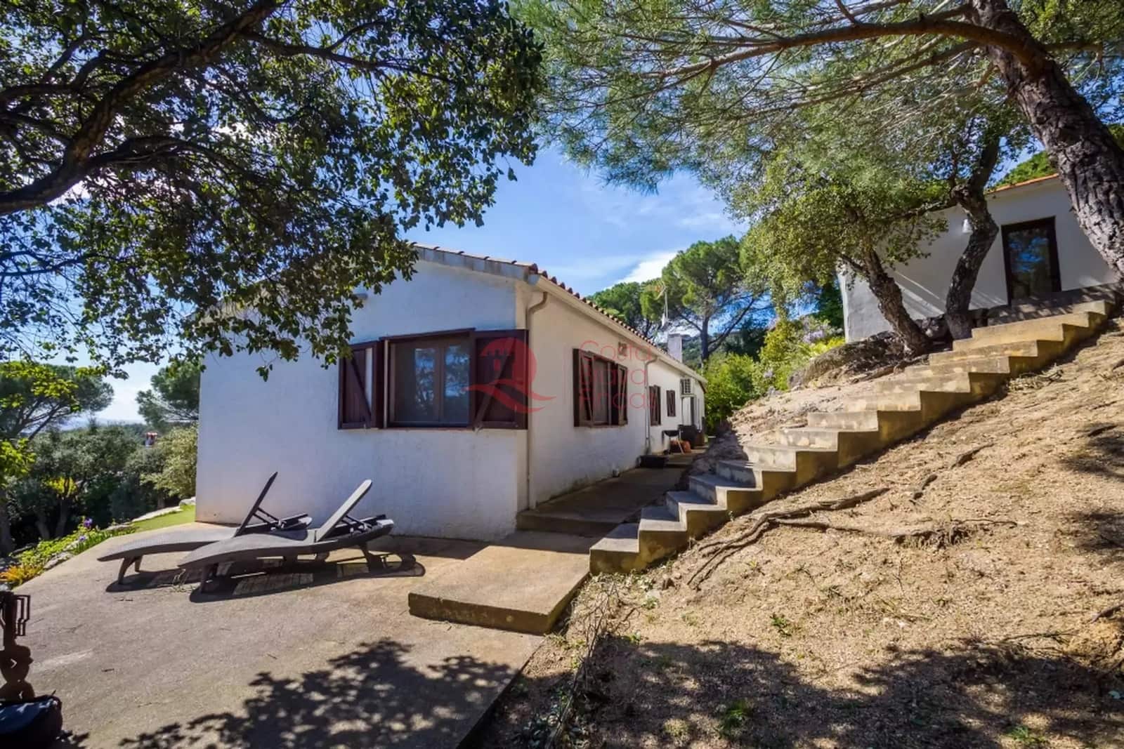 3 bedroom Apartment for sale in Santa Cristina d'Aro with garage - € 380,000 (Ref: 9738382)