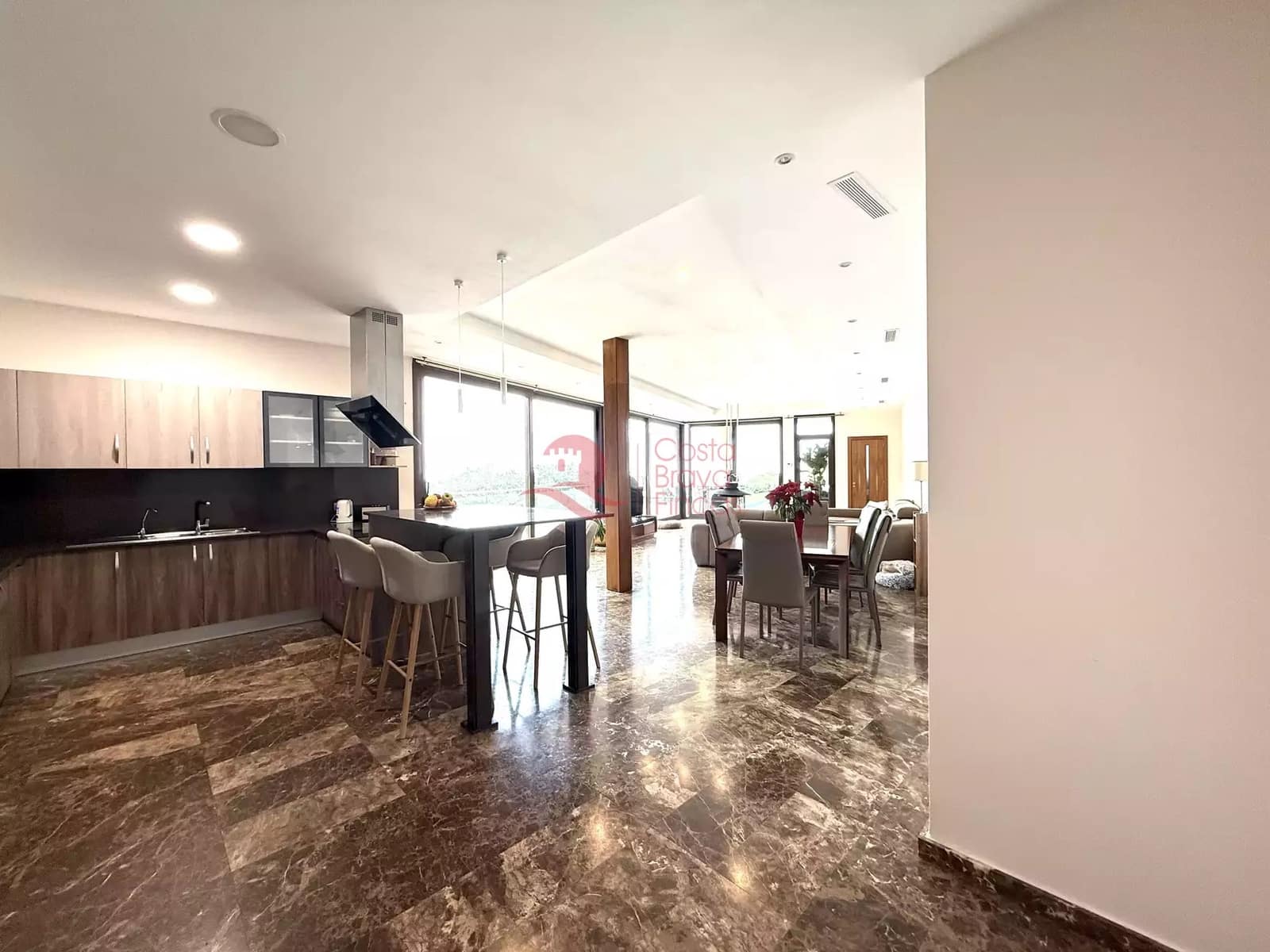 5 Zimmer Villa zu verkaufen in Castell d'Aro mit Pool Garage - 1.700.000 € (Ref: 9794372)