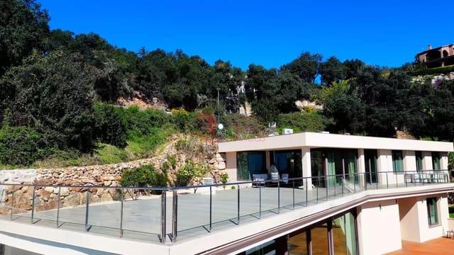 5 Zimmer Villa zu verkaufen in Castell d'Aro, Castell-Platja d'Aro mit Pool Garage - 1.700.000 € (Ref: 9794372)