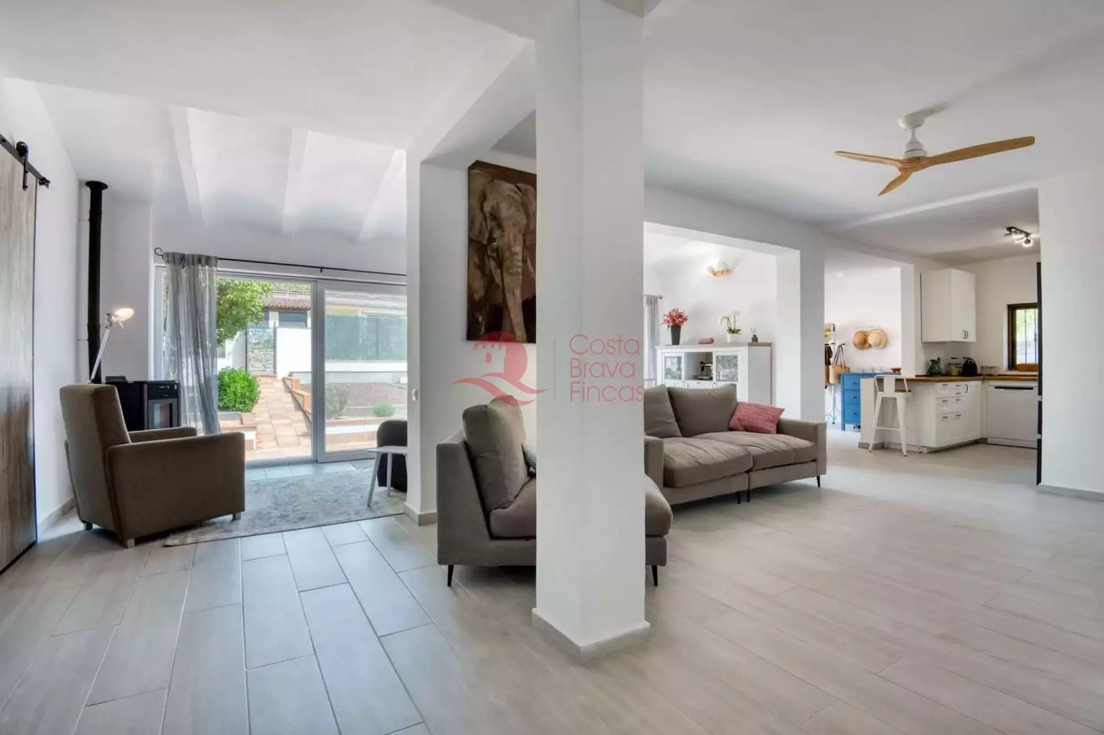 4 sypialnia Apartament na sprzedaż w Santa Cristina d'Aro z basenem garażem - 495 000 € (Ref: 9817873)