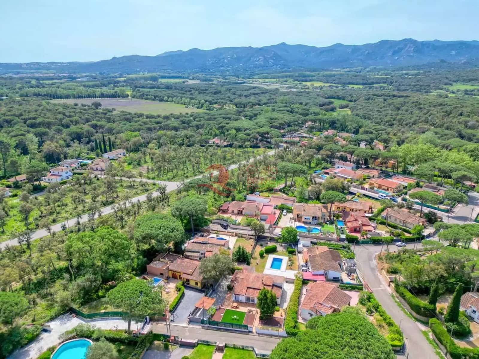 4 sypialnia Apartament na sprzedaż w Santa Cristina d'Aro z basenem garażem - 495 000 € (Ref: 9817873)