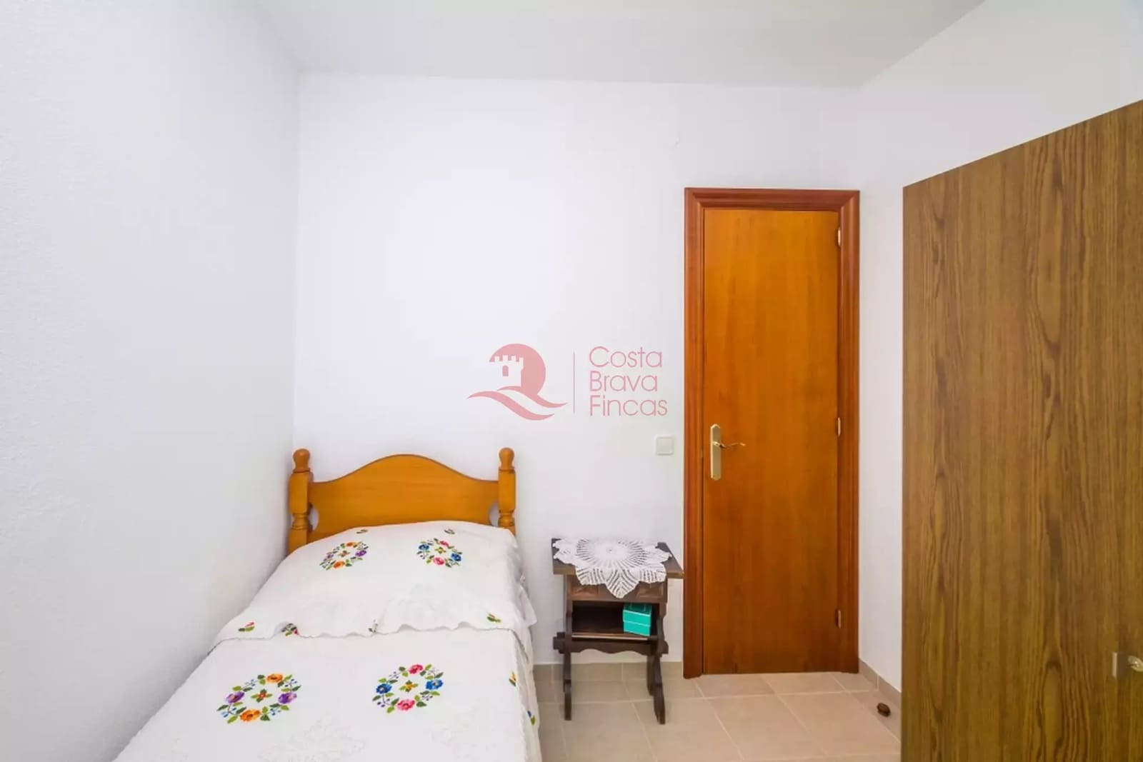 4 sypialnia Willa na sprzedaż w Santa Cristina d'Aro z basenem garażem - 490 000 € (Ref: 9817874)