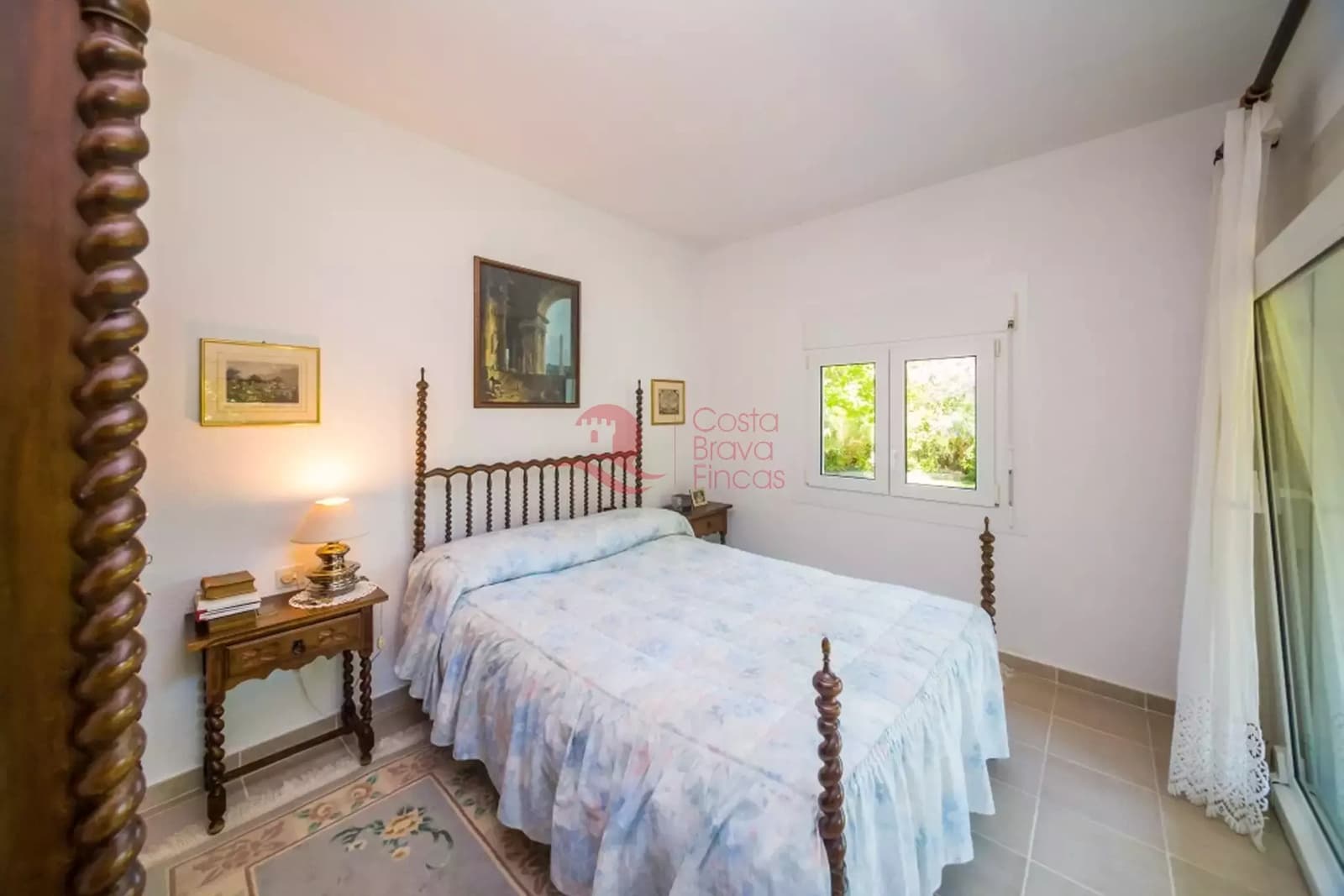 4 sypialnia Willa na sprzedaż w Santa Cristina d'Aro z basenem garażem - 490 000 € (Ref: 9817874)