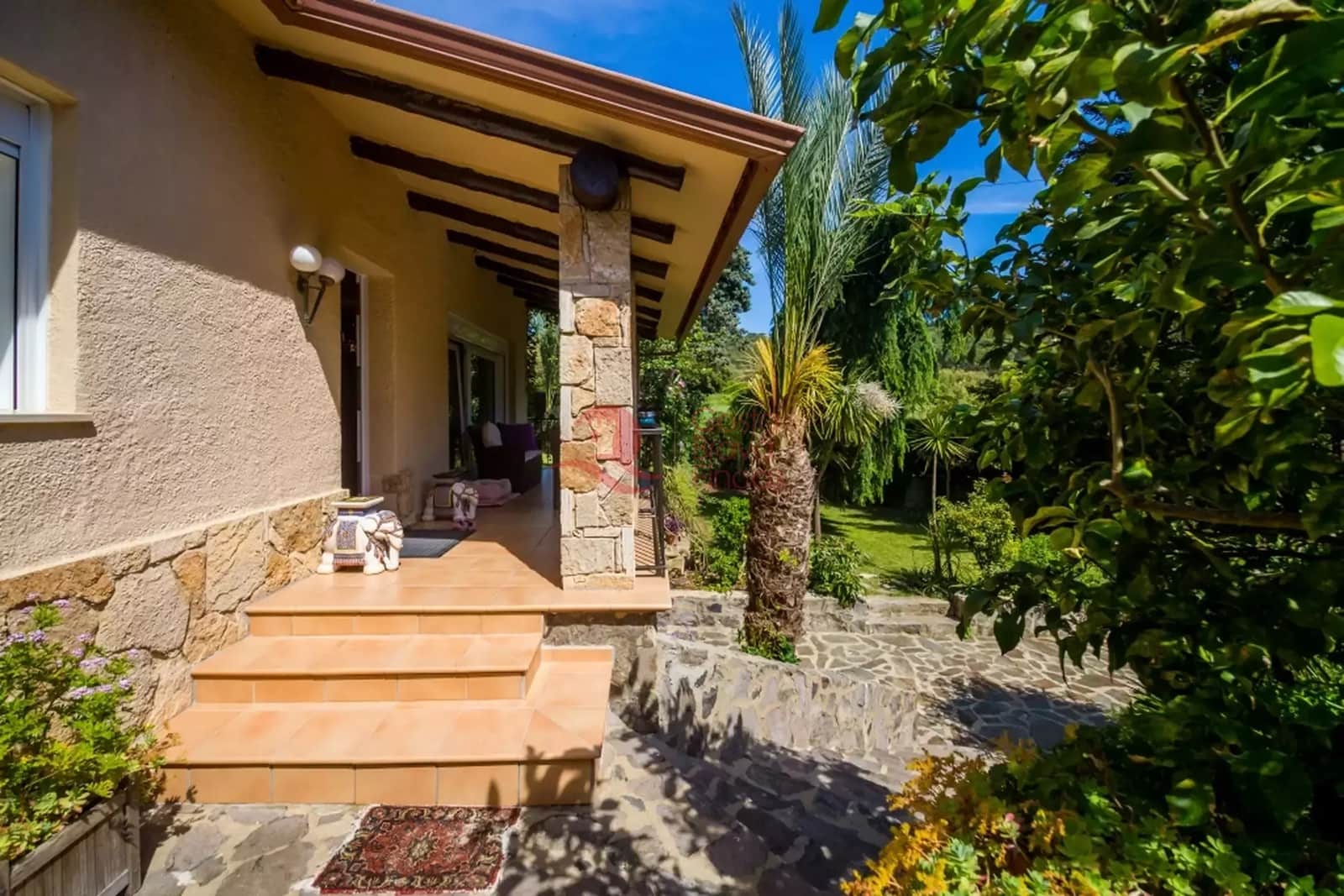 4 sypialnia Willa na sprzedaż w Santa Cristina d'Aro z basenem garażem - 490 000 € (Ref: 9817874)