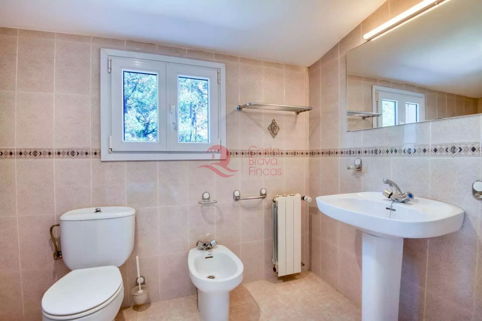 3 soverom Villa til salgs i Santa Cristina d'Aro med svømmebasseng garasje - € 785 000 (Ref: 9822432)