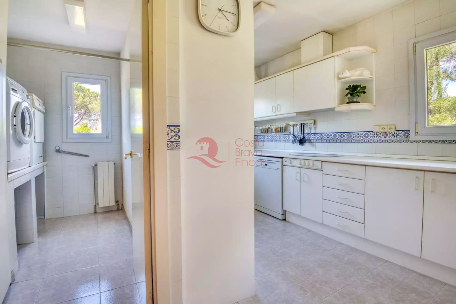3 soverom Villa til salgs i Santa Cristina d'Aro med svømmebasseng garasje - € 785 000 (Ref: 9822432)