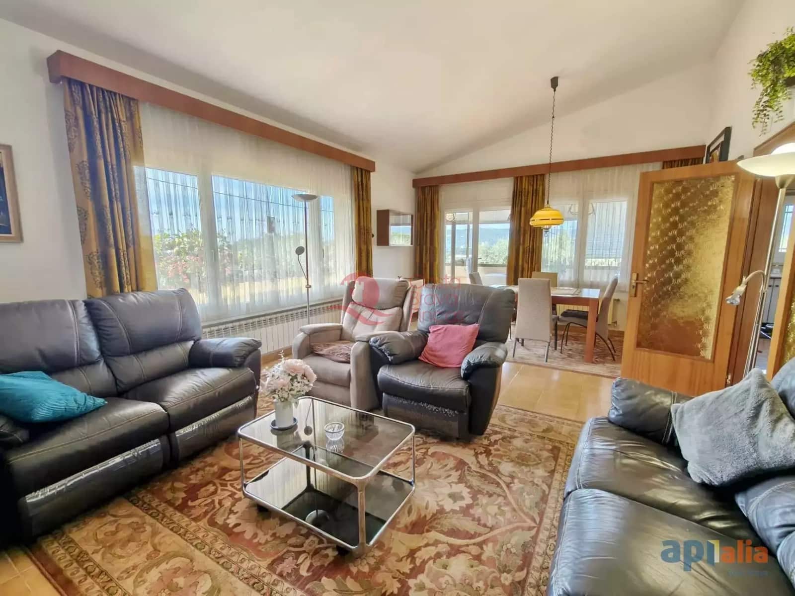 3 bedroom Villa for sale in Sant Antoni de Calonge with garage - € 565,000 (Ref: 9822433)