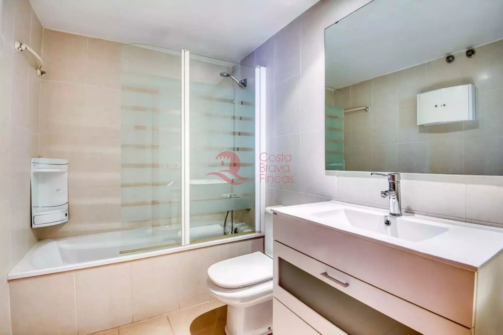 3 makuuhuone Huoneisto myytävänä paikassa Sant Feliu de Guixols mukana 
autotalli - 235 000 € (Ref: 9826585)