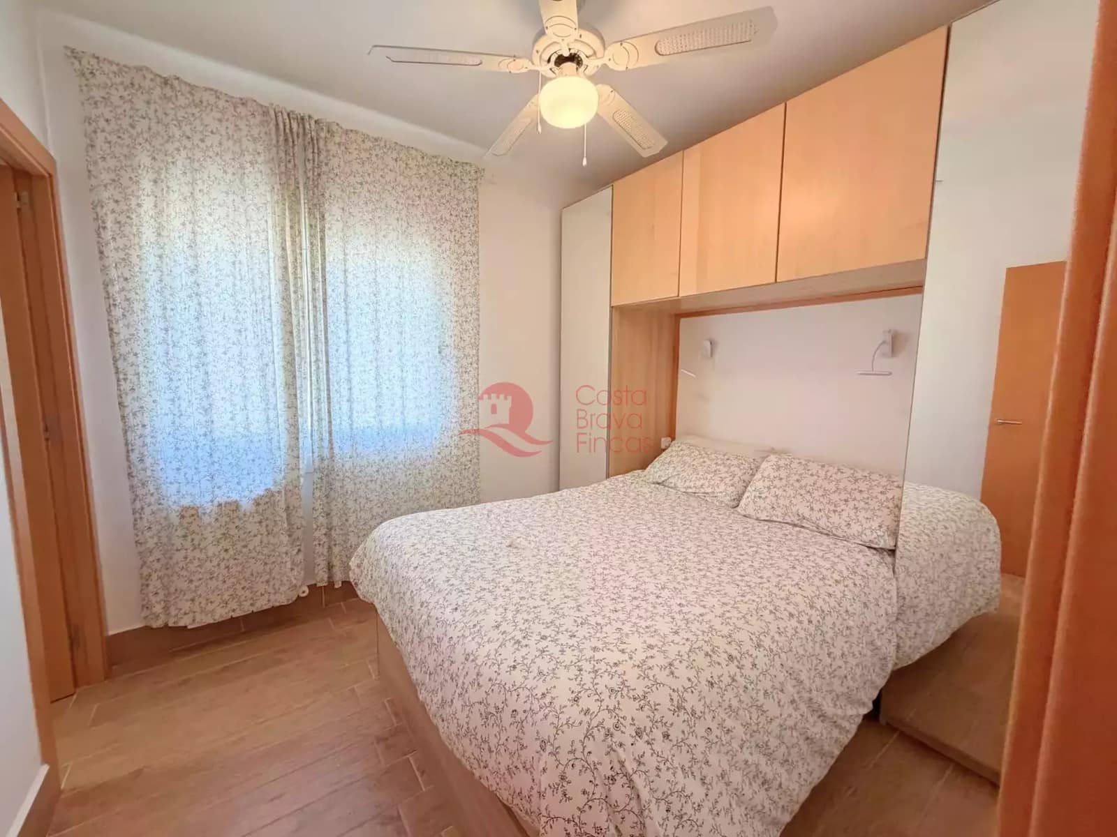 2 bedroom Apartment for sale in Sant Antoni de Calonge with garage - € 265,000 (Ref: 9836211)