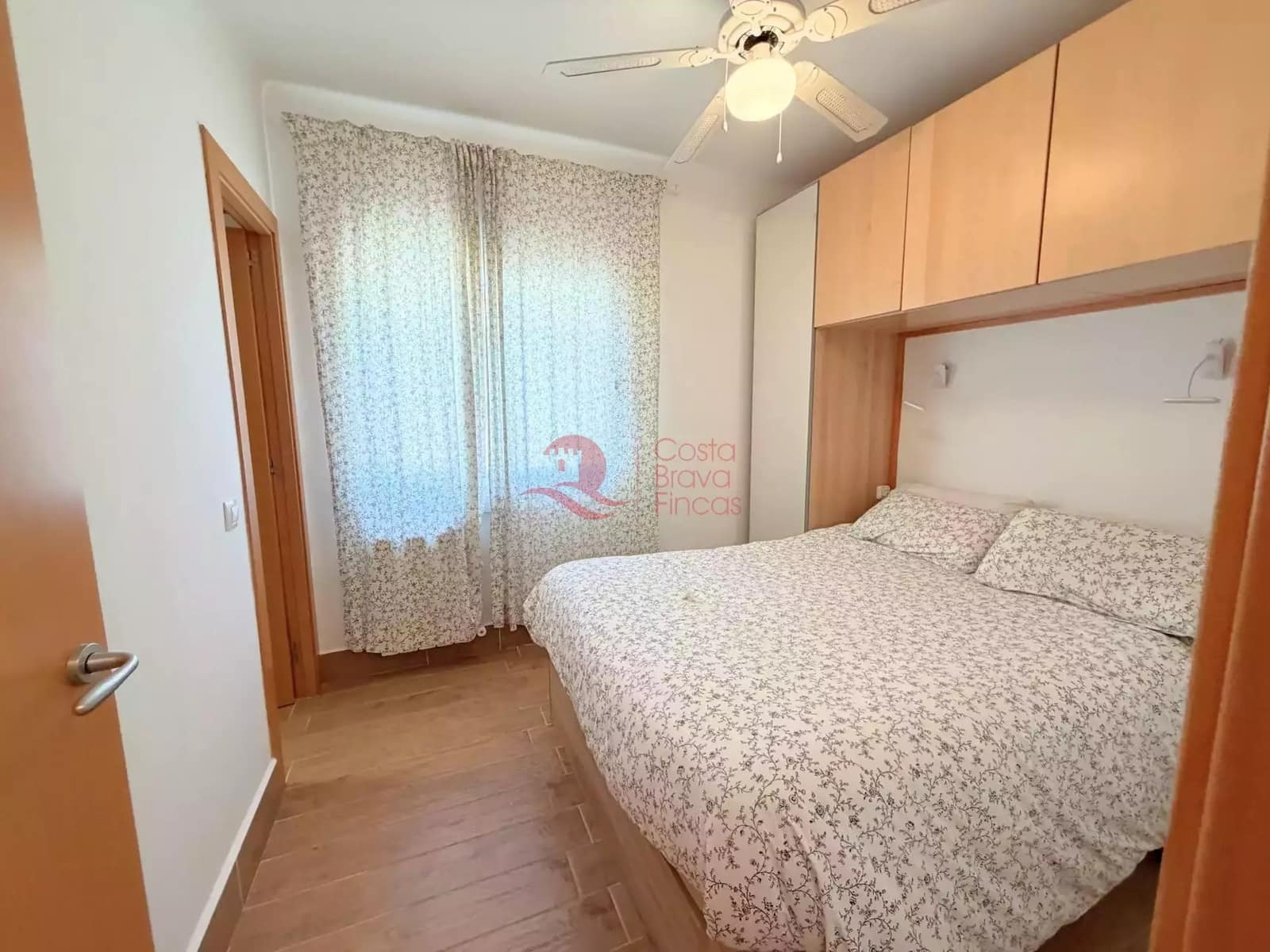 2 bedroom Apartment for sale in Sant Antoni de Calonge with garage - € 265,000 (Ref: 9836211)