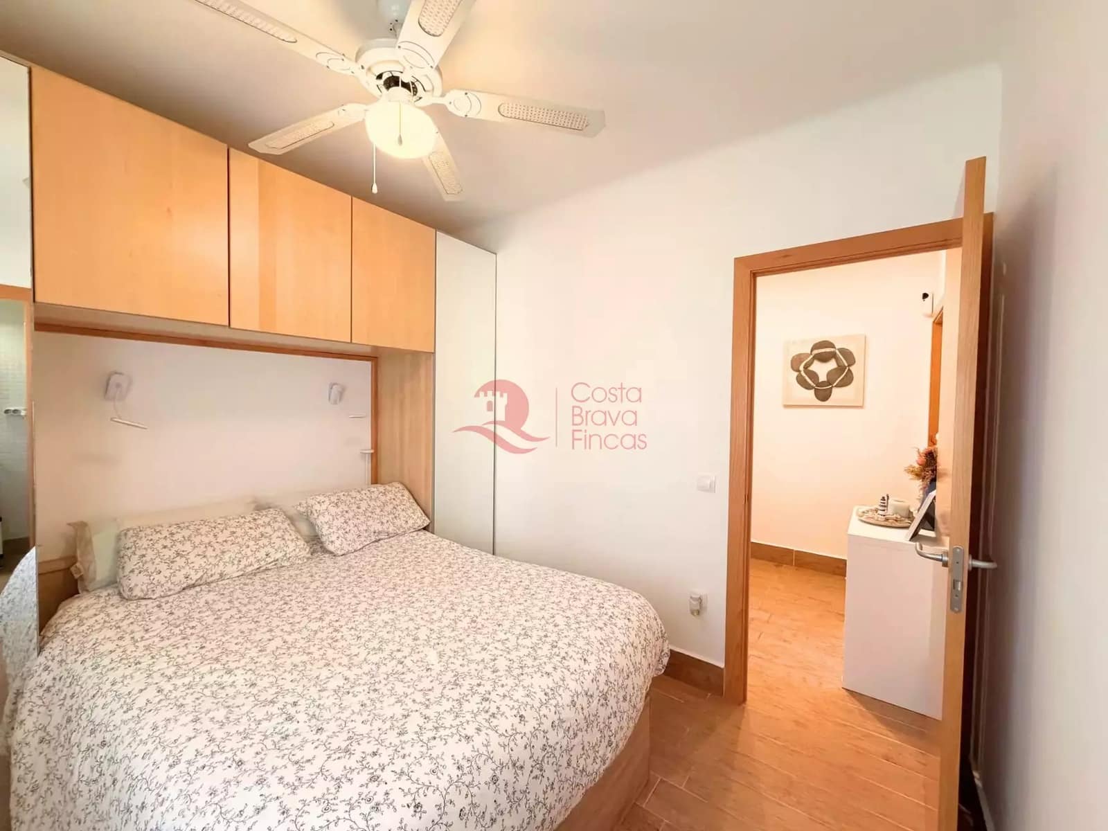 2 bedroom Apartment for sale in Sant Antoni de Calonge with garage - € 265,000 (Ref: 9836211)