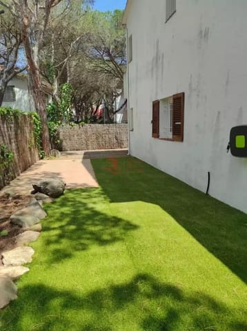 3 soverom Rekkehus til salgs i Platja d'Aro, Castell-Platja d'Aro med garasje - € 595 000 (Ref: 9898452)
