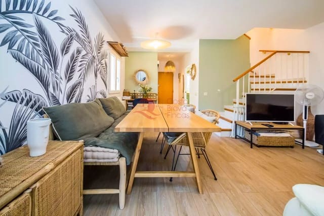 3 sypialnia Dom szeregowy na sprzedaż w Platja d'Aro, Castell-Platja d'Aro z garażem - 595 000 € (Ref: 9898452)