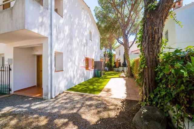 3 sypialnia Dom szeregowy na sprzedaż w Platja d'Aro, Castell-Platja d'Aro z garażem - 595 000 € (Ref: 9898452)