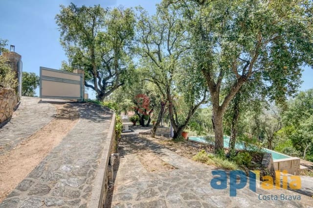 4 camera da letto Villa in vendita in Santa Cristina d'Aro con piscina garage - 360.000 € (Rif: 9928043)