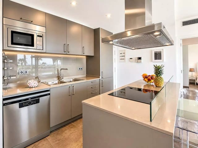2 slaapkamer Appartement te koop in Platja d'Aro, Castell-Platja d'Aro met zwembad garage - € 525.000 (Ref: 9929006)