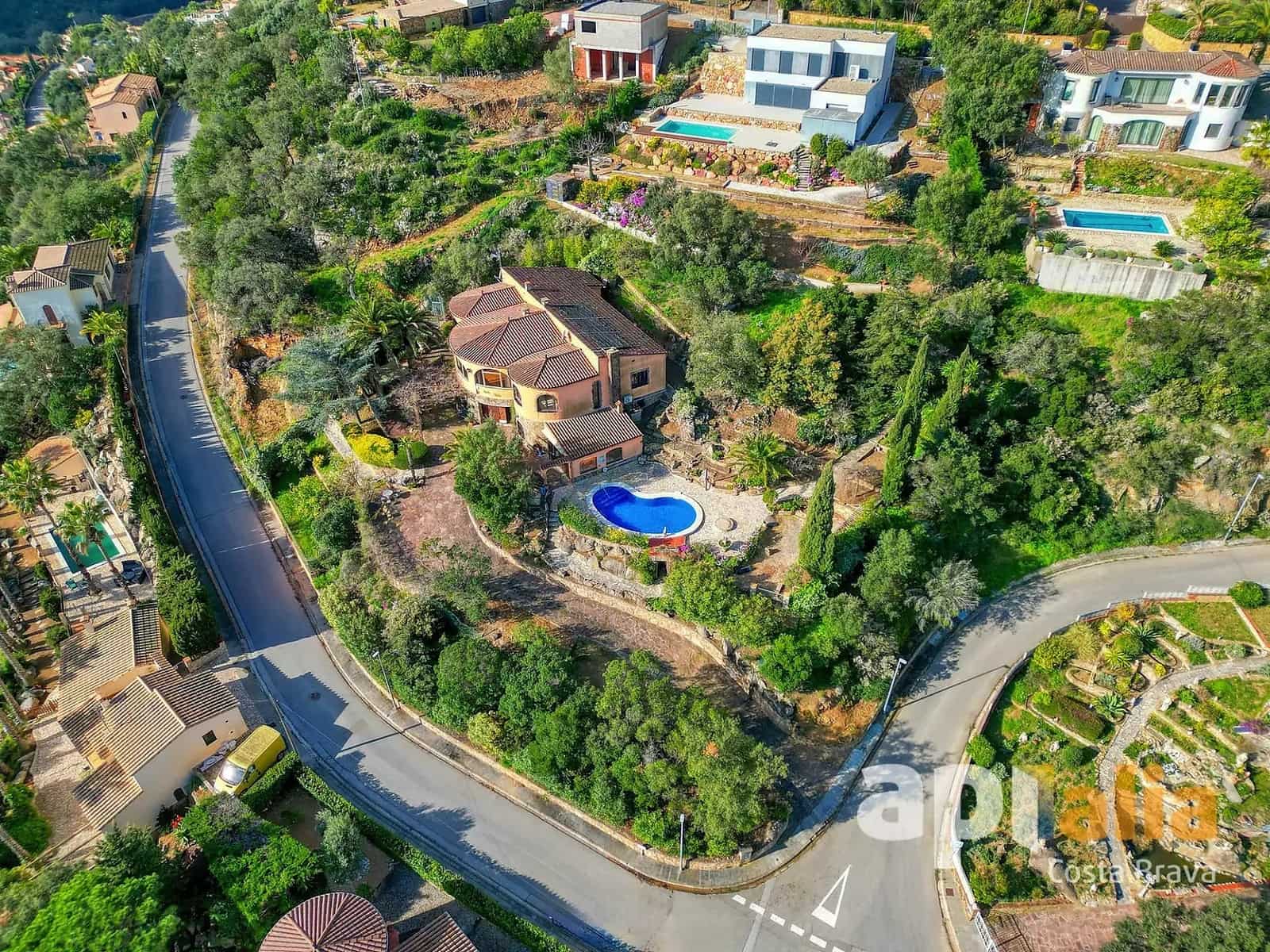 5 bedroom Villa for sale in Calonge i Sant Antoni with pool garage - € 840,000 (Ref: 9929014)