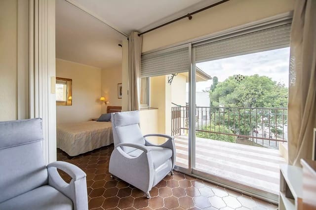 1 slaapkamer Flat te koop in Platja d'Aro, Castell-Platja d'Aro - € 170.000 (Ref: 9929020)