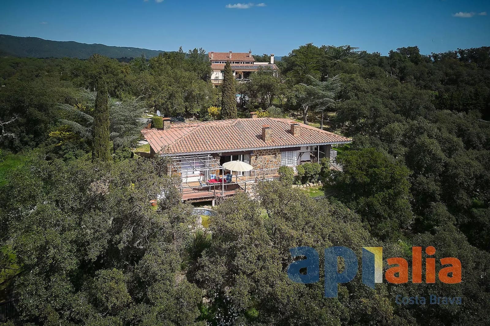 Chalet de 3 habitaciones en Santa Cristina d'Aro en venta con piscina garaje - 559.000 € (Ref: 9929022)