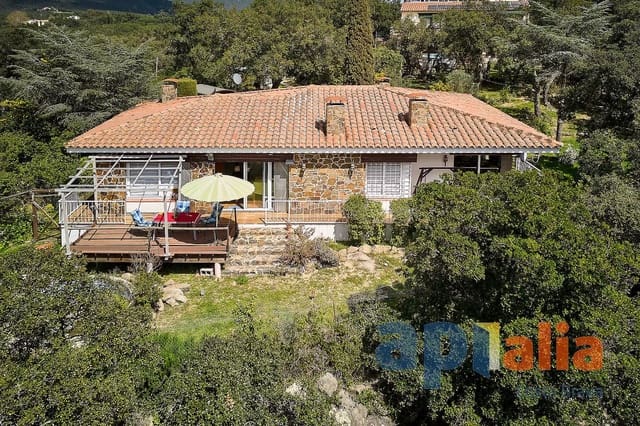 3 chambre Villa/Maison à vendre à Santa Cristina d'Aro avec piscine garage - 559 000 € (Ref: 9929022)