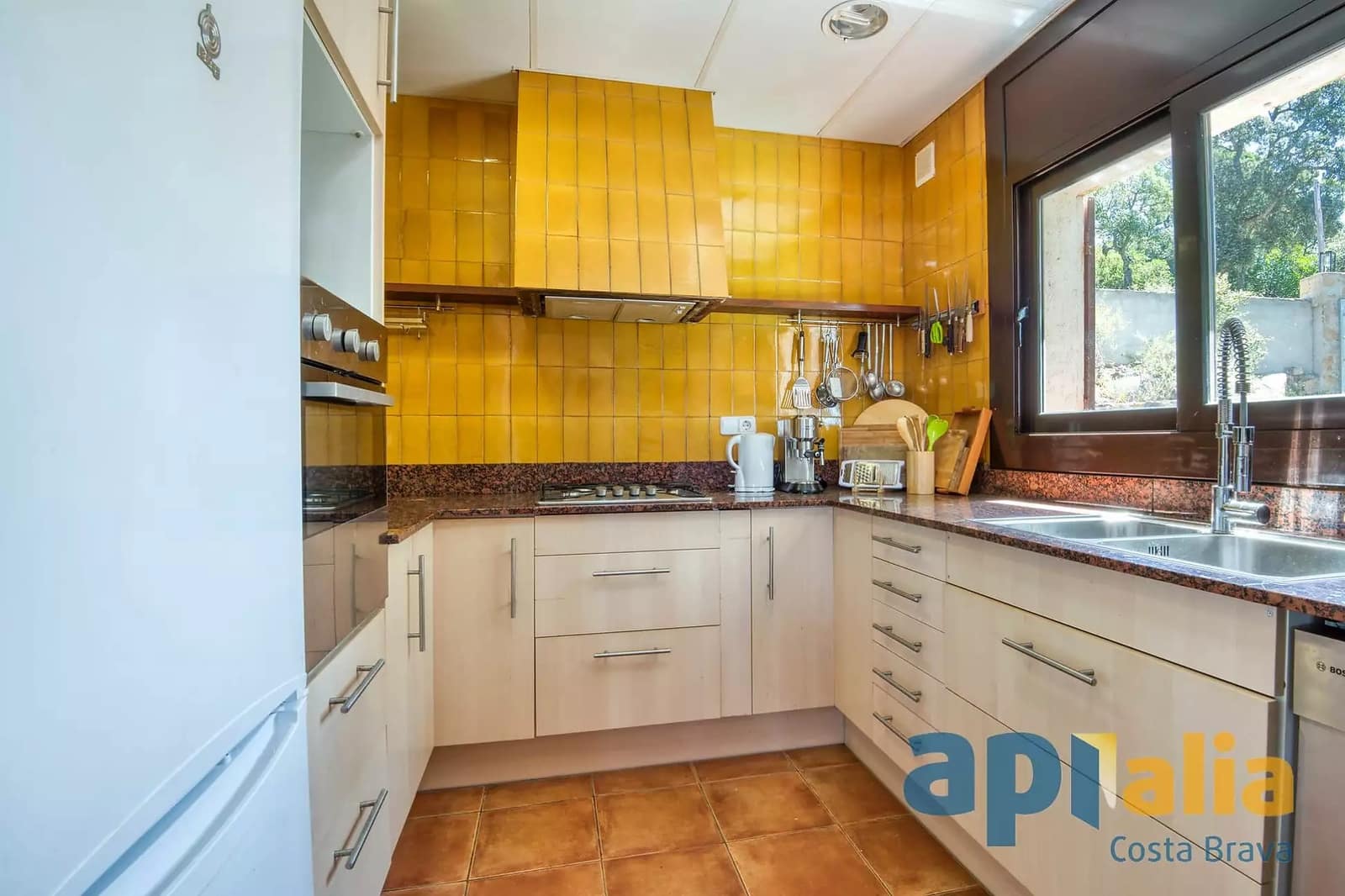4 bedroom Villa for sale in Santa Cristina d'Aro with pool garage - € 360,000 (Ref: 9929023)