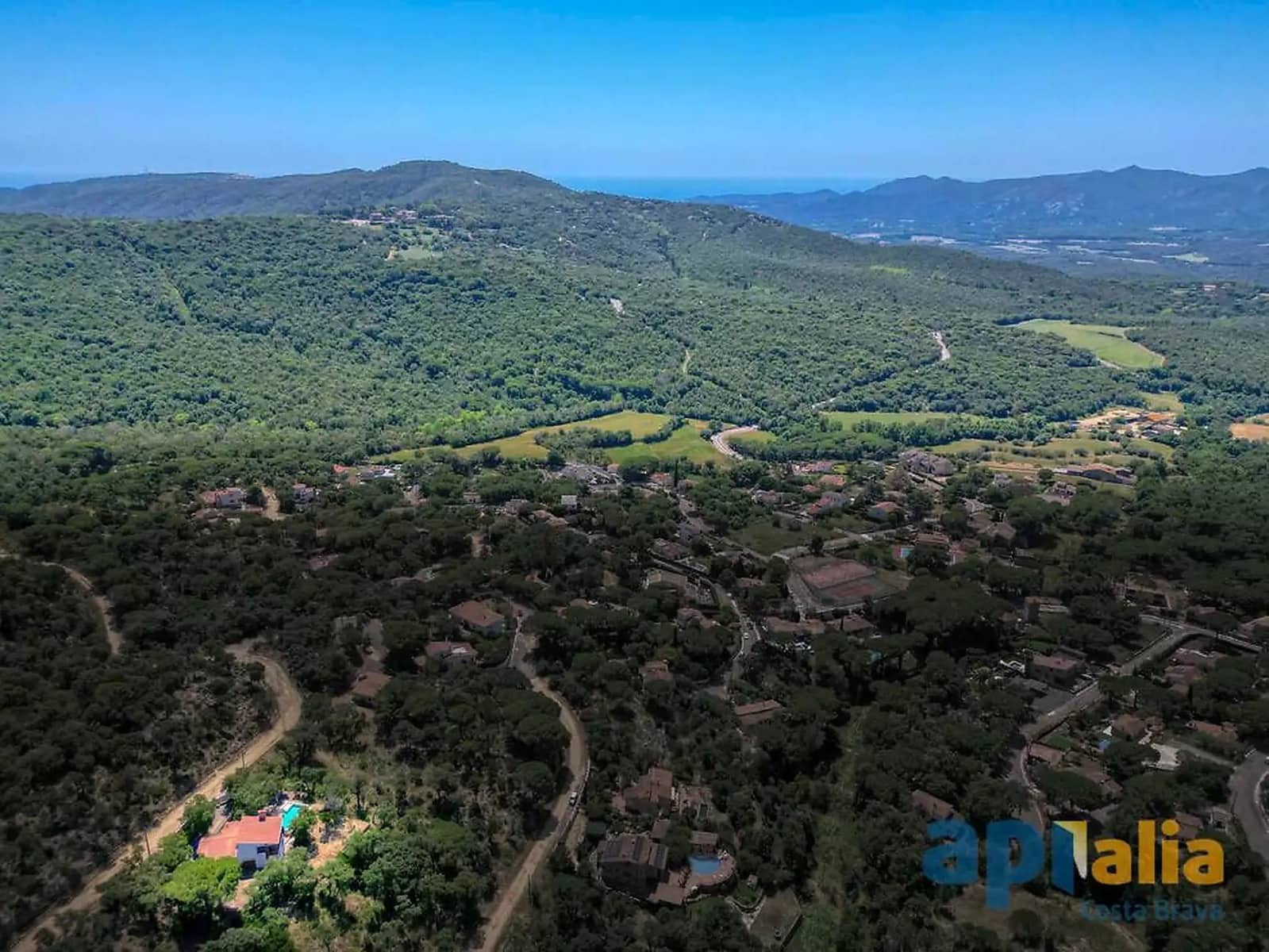4 bedroom Villa for sale in Santa Cristina d'Aro with pool garage - € 360,000 (Ref: 9929023)