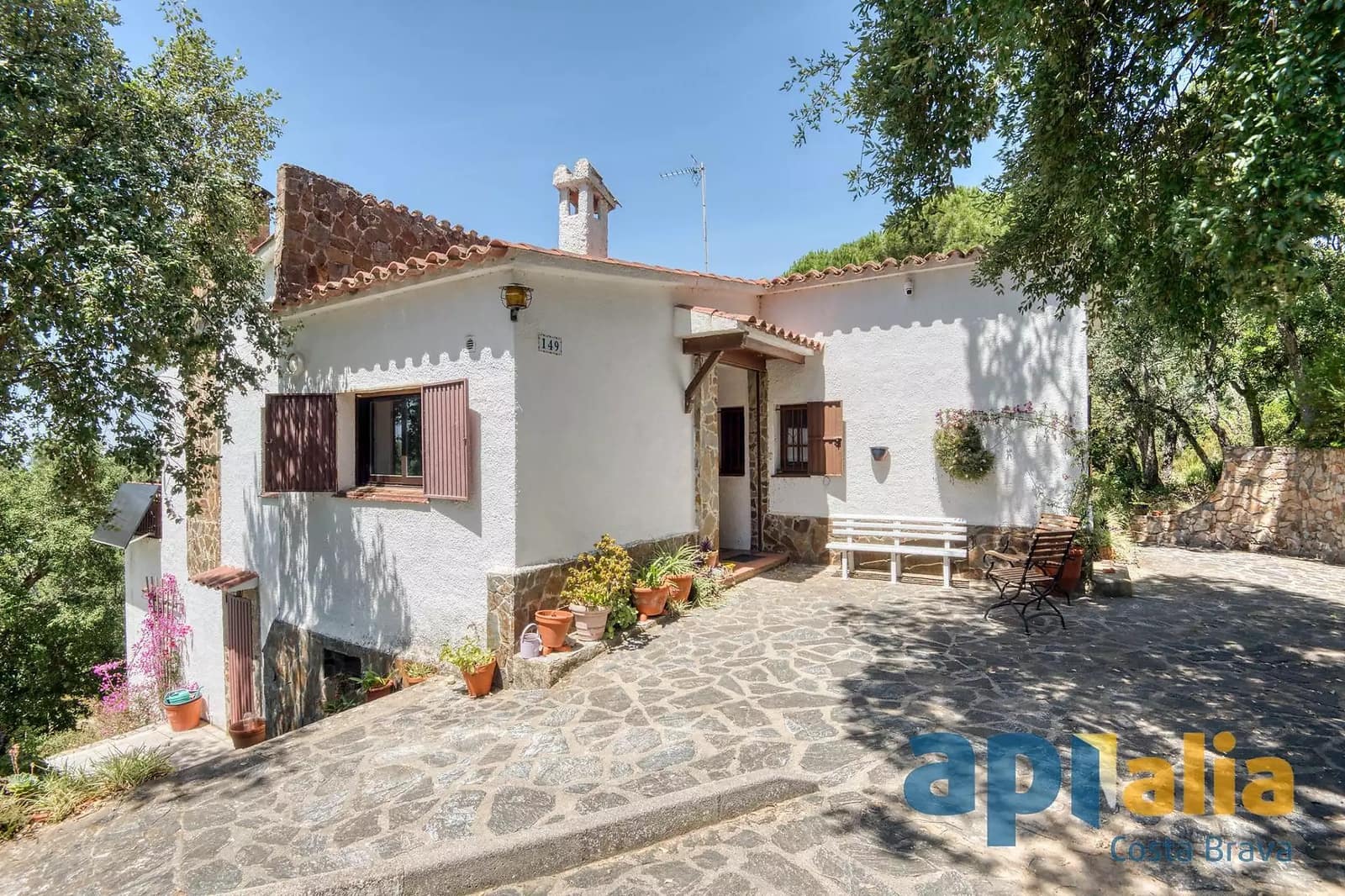 4 bedroom Villa for sale in Santa Cristina d'Aro with pool garage - € 360,000 (Ref: 9929023)