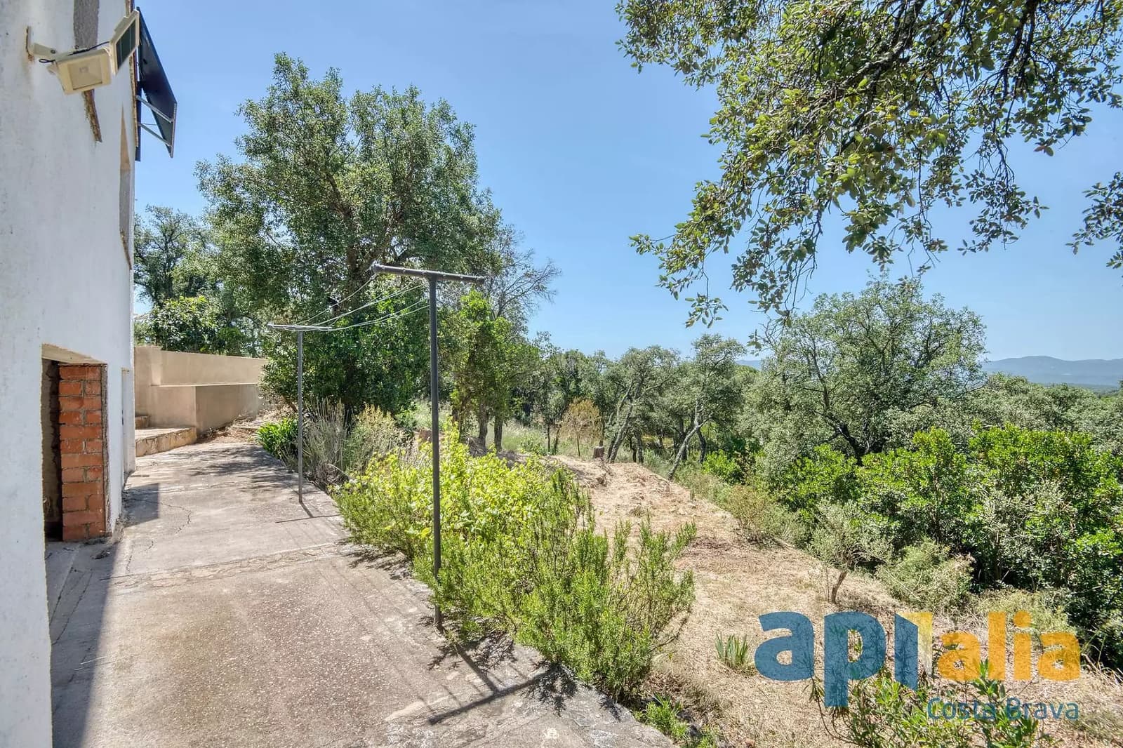 4 bedroom Villa for sale in Santa Cristina d'Aro with pool garage - € 360,000 (Ref: 9929023)