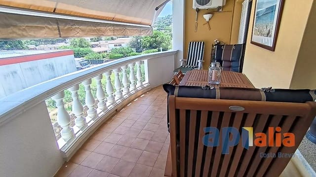 2 slaapkamer Appartement te koop in Calonge i Sant Antoni met zwembad garage - € 240.000 (Ref: 9949736)