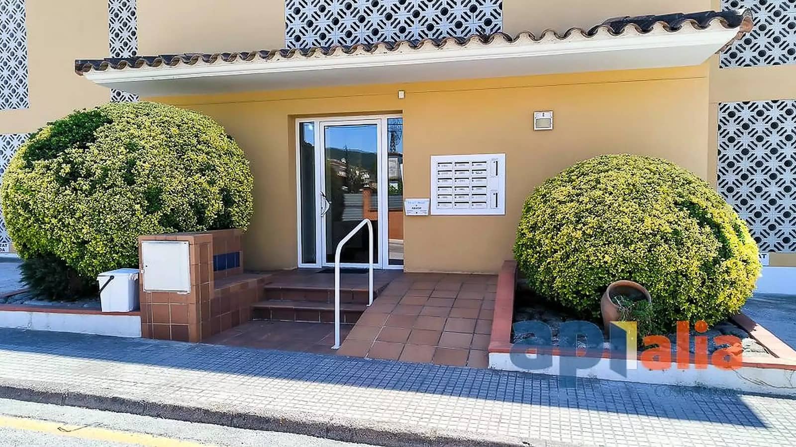 2 bedroom Apartment for sale in Calonge i Sant Antoni with pool garage - € 240,000 (Ref: 9949736)