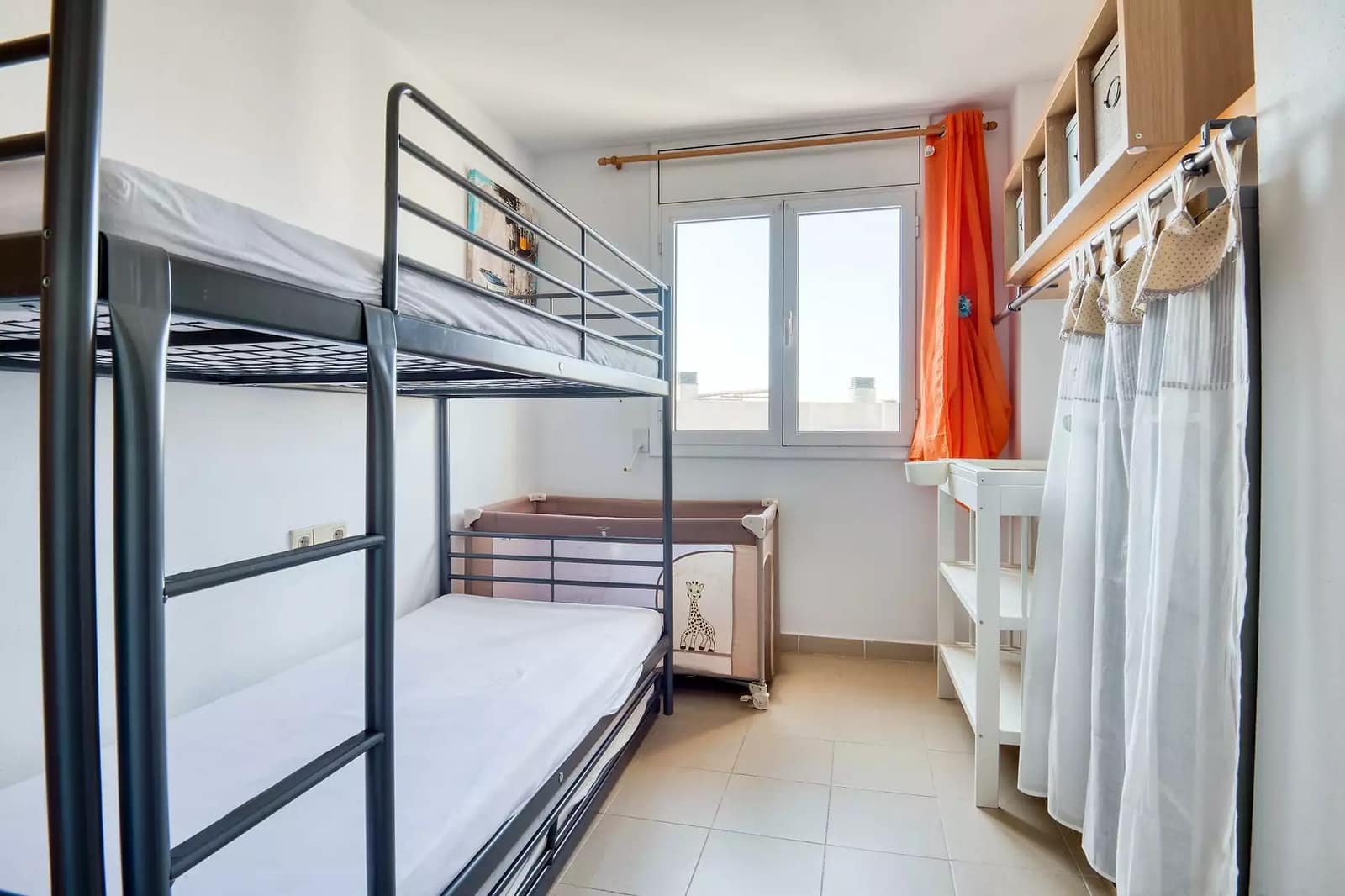 3 bedroom Apartment for sale in Sant Feliu de Guixols with garage - € 235,000 (Ref: 9952585)