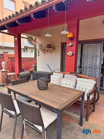 Chalet de 5 habitaciones en Sant Antoni de Calonge, Calonge i Sant Antoni en venta con garaje - 449.000 € (Ref: 9965241)