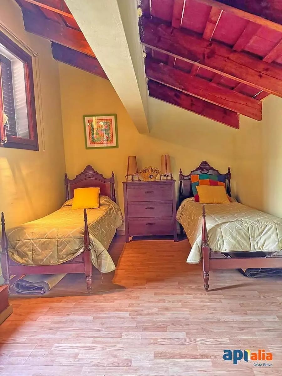 5 sypialnia Willa na sprzedaż w Sant Antoni de Calonge z garażem - 449 000 € (Ref: 9965241)