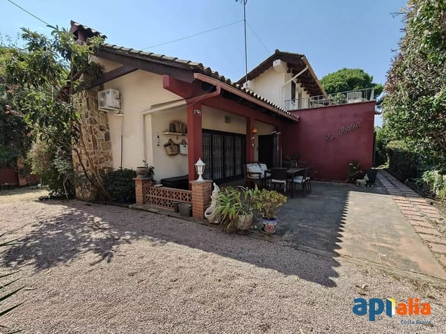 Chalet de 5 habitaciones en Sant Antoni de Calonge, Calonge i Sant Antoni en venta con garaje - 449.000 € (Ref: 9965241)